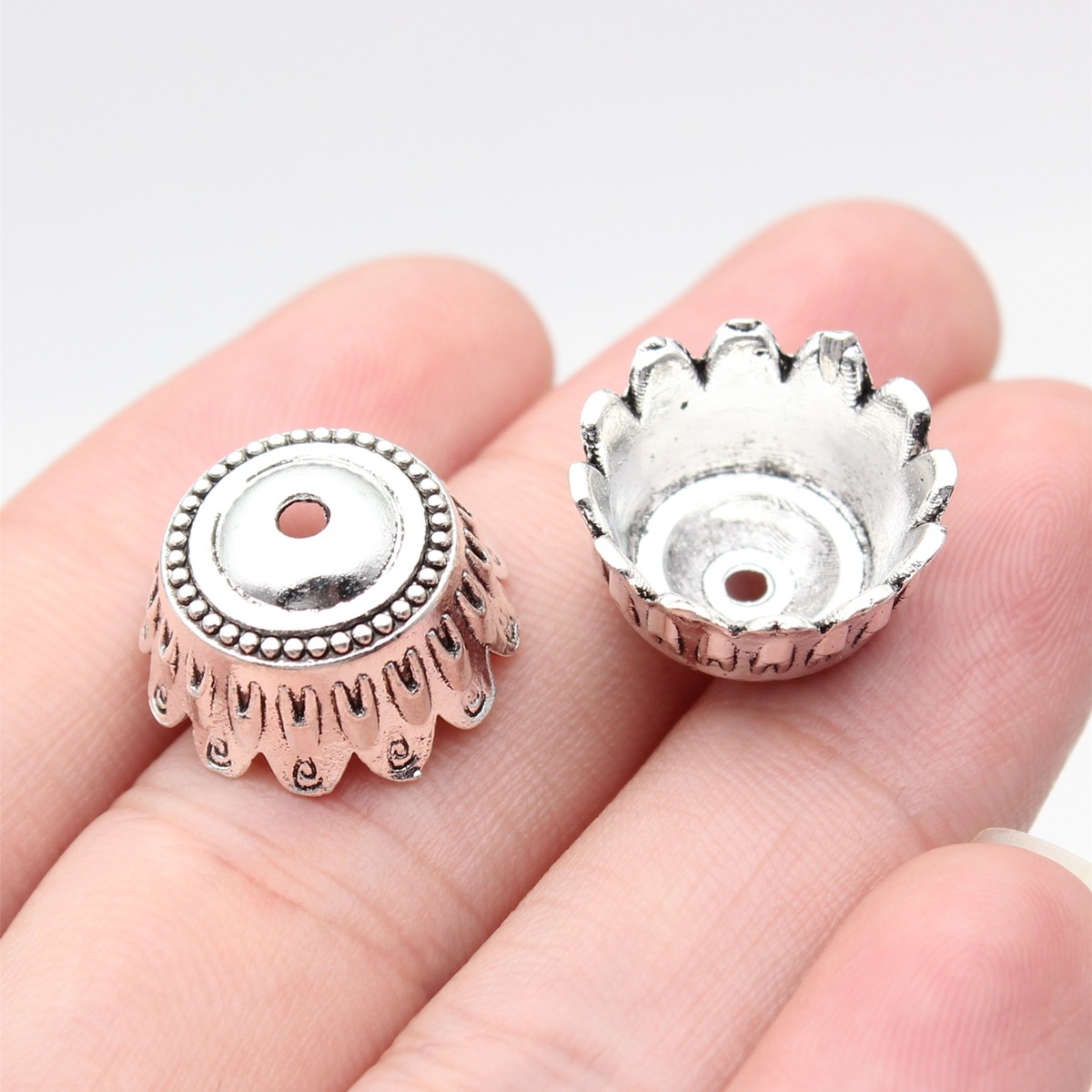 Jewelry Making Wax - Metall-Quastenkappen Endstopper Kordelstopper für Wachsschnur Leder